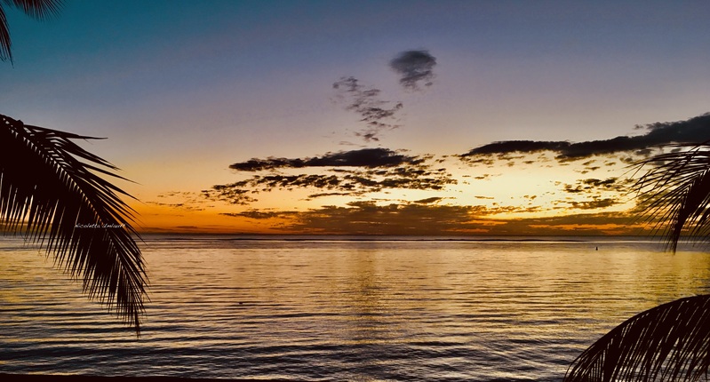 Sunset at the beach Trou aux Biches