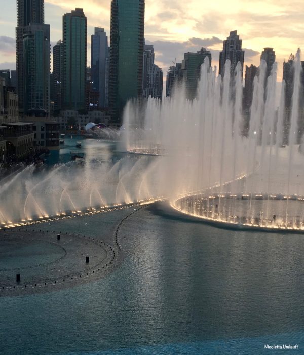 Dancing fountains Dubai