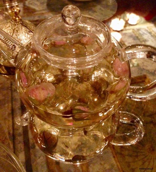 Rose tea at the Sultan's Lounge