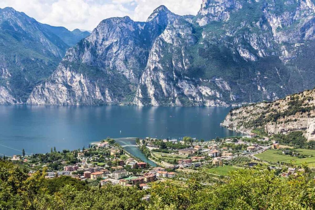 Where to sleep on Garda Lake