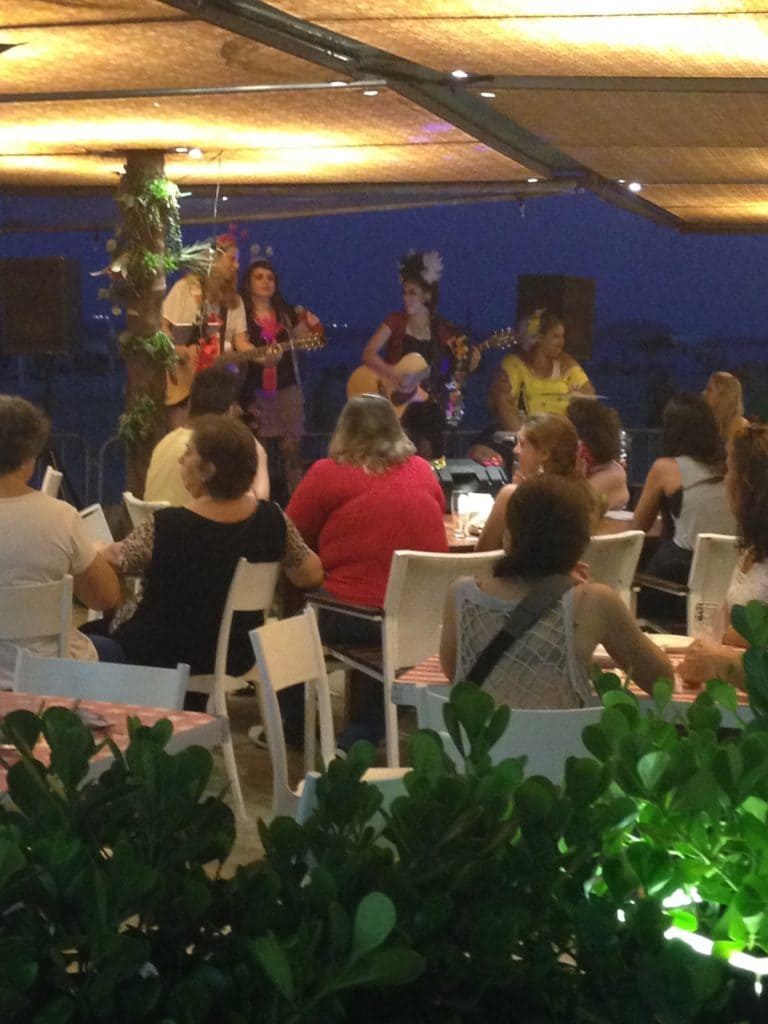 Live music on Copacabana