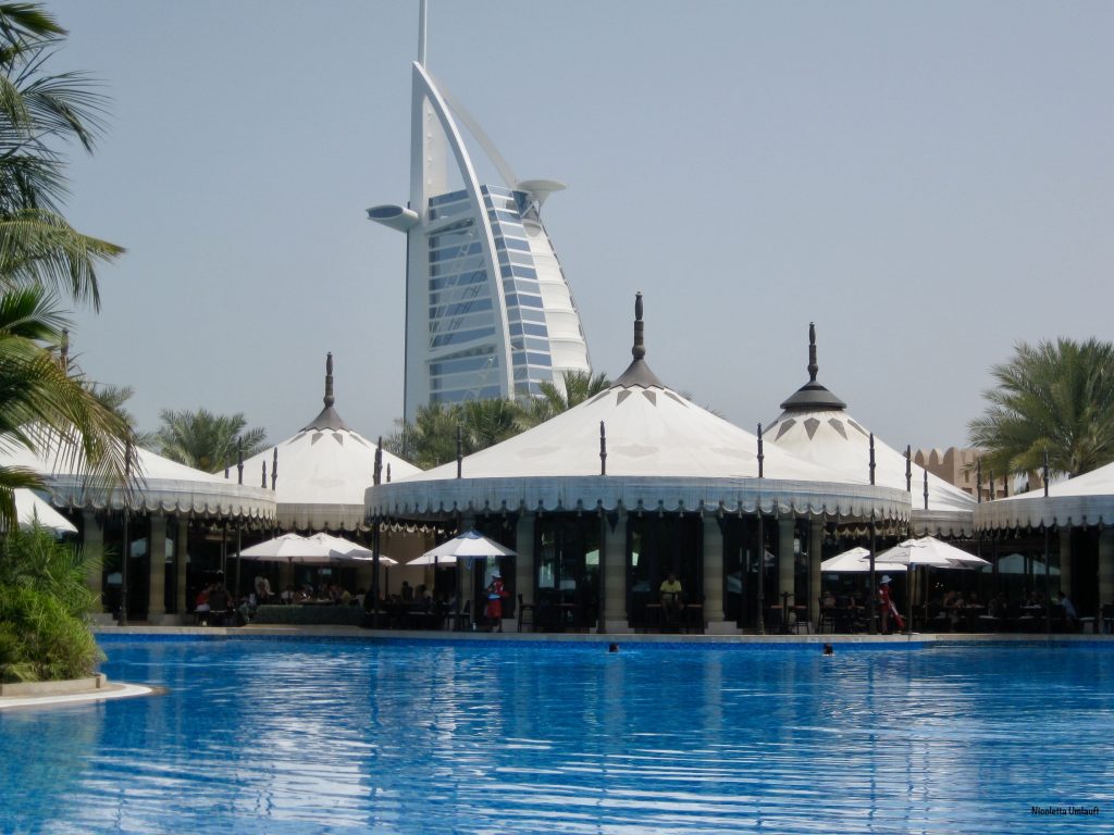 Piscina The Palace Al Qsar