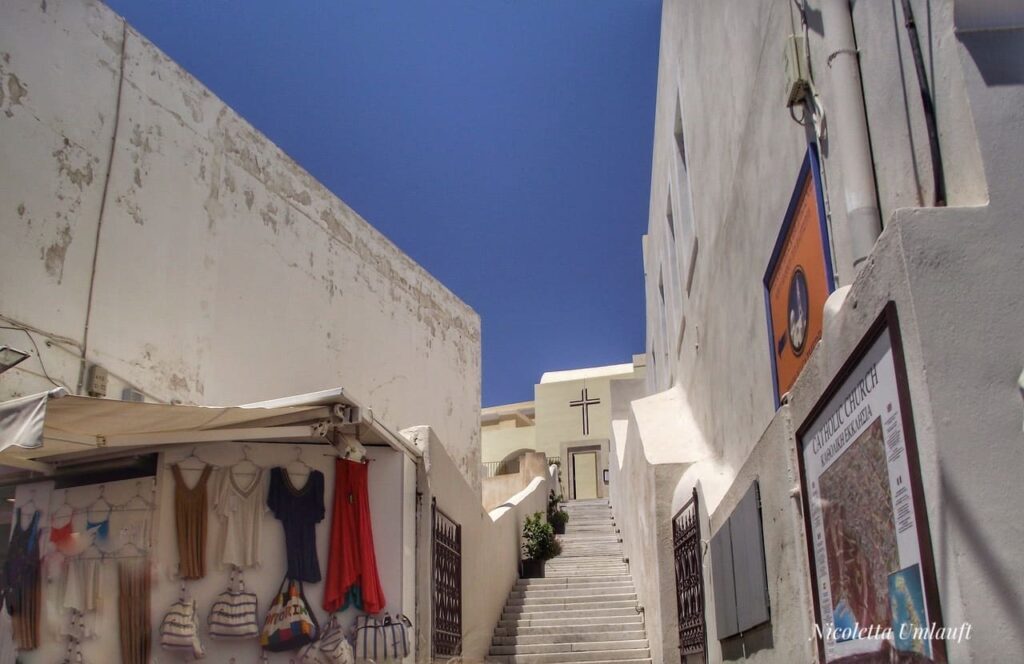 Alleys in Santorini