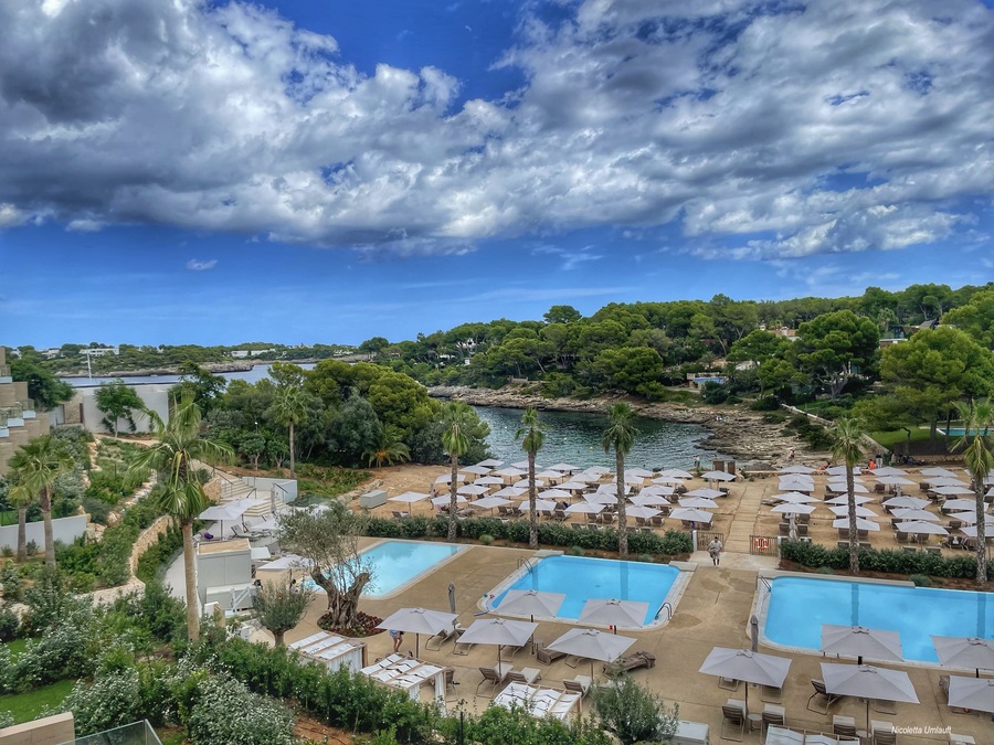 Spiaggia e piscina