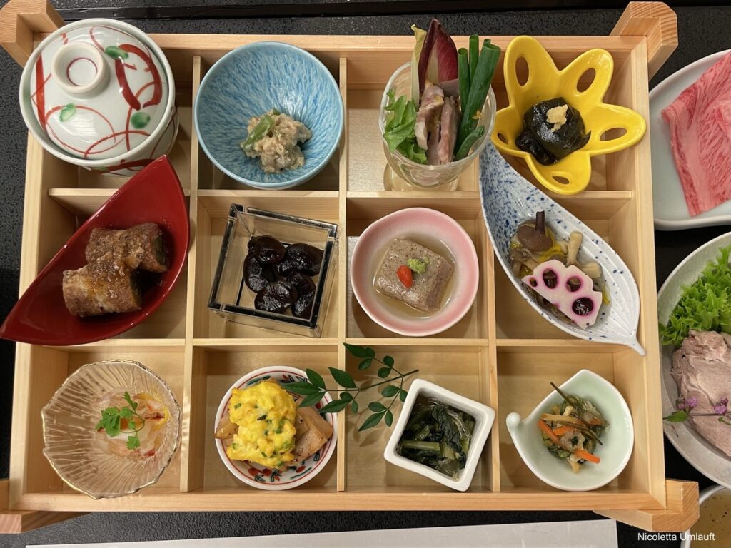 Cena kaiseki